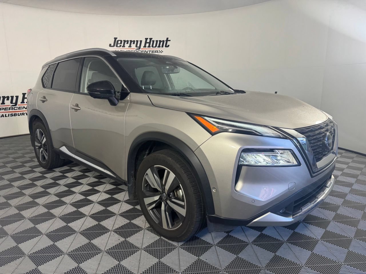 Used 2022 Nissan Rogue Platinum w/ Head-Up Display Package FWD image 5