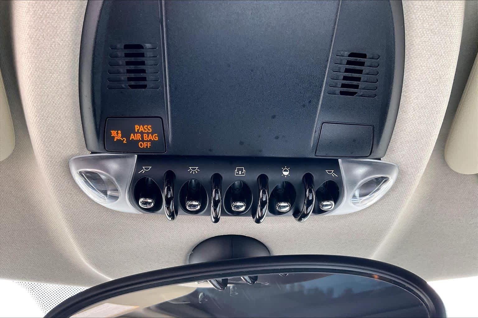 Used 2015 MINI Cooper Paceman FWD image 32