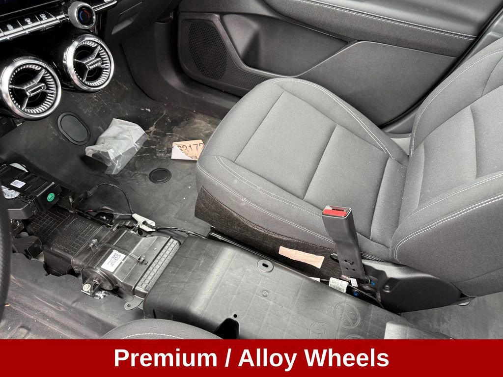 Used 2024 Chevrolet Blazer EV AWD Police image 17