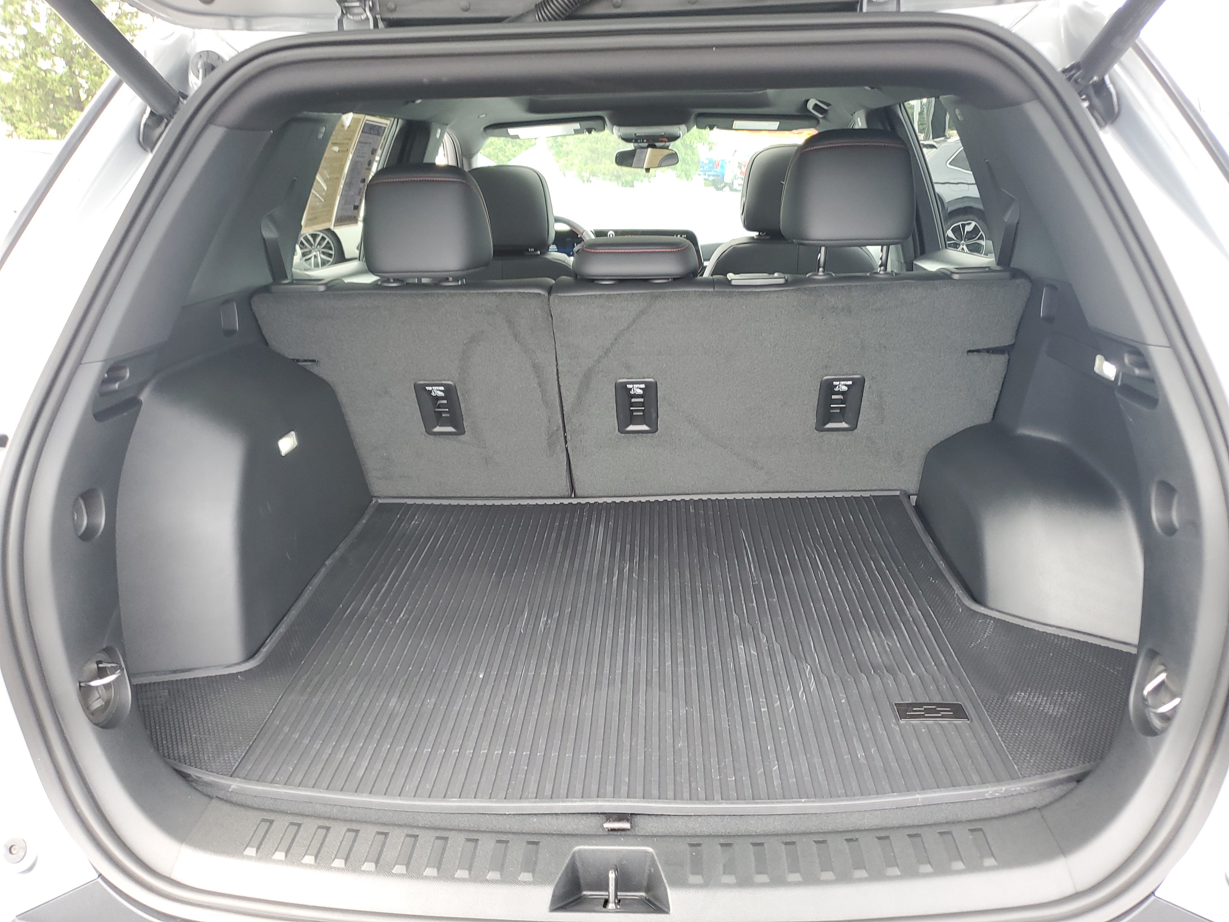 Used 2026 Chevrolet Equinox RS w/ LPO, Floor Liner Package AWD/4WD image 9