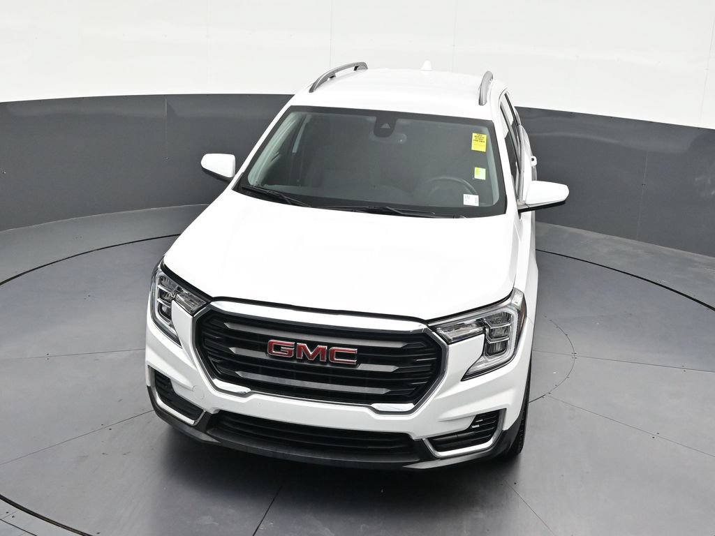 Used 2024 GMC Terrain SLE w/ Driver Convenience Package FWD image 24