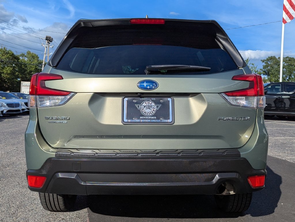 Used 2021 Subaru Forester Premium AWD/4WD image 9