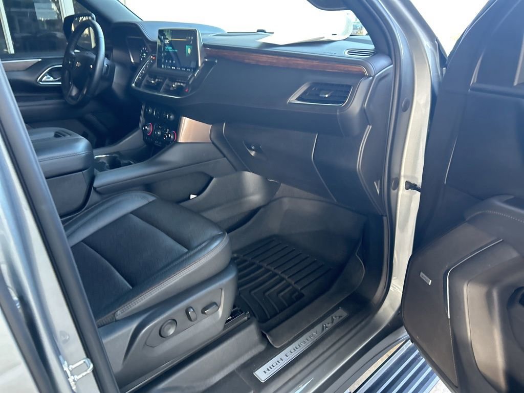 Used 2023 Chevrolet Suburban High Country w/ Max Trailering Package image 28