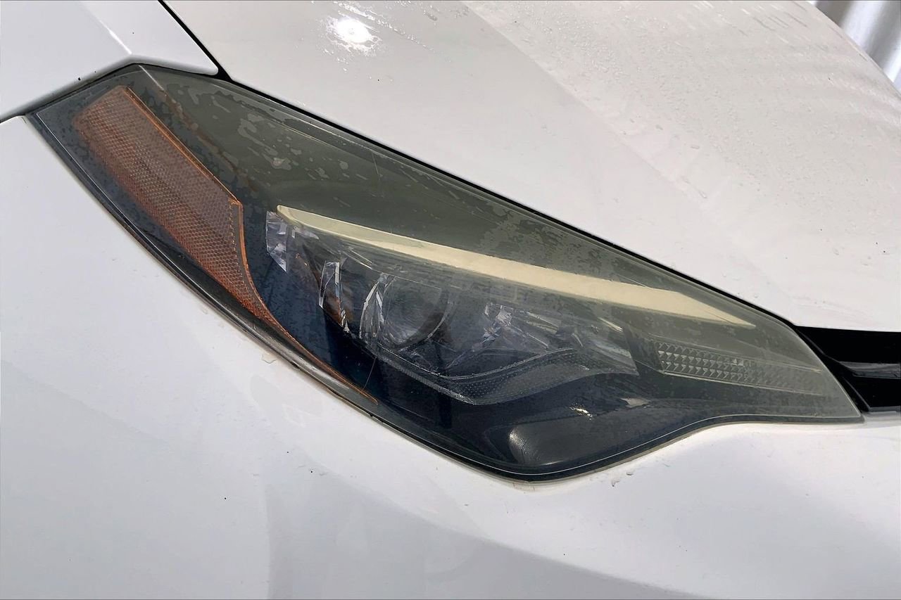 Used 2017 Toyota Corolla LE image 12