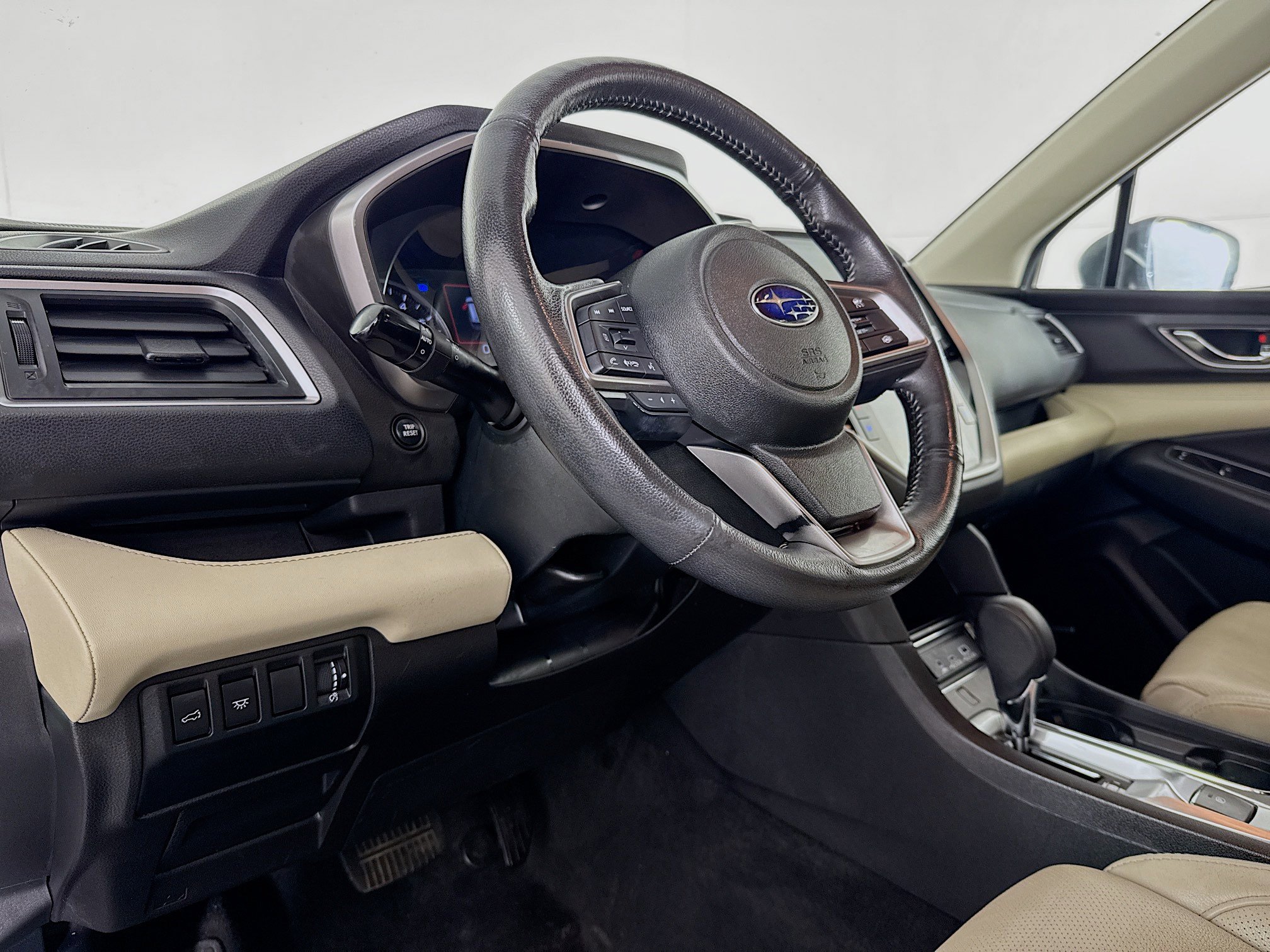 Used 2024 Subaru Ascent Limited w/ Technology Package AWD/4WD image 22
