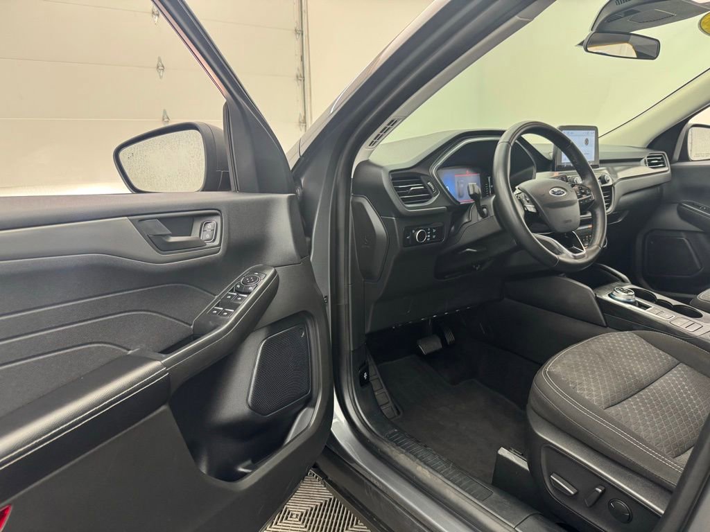 Used 2023 Ford Escape Active image 16