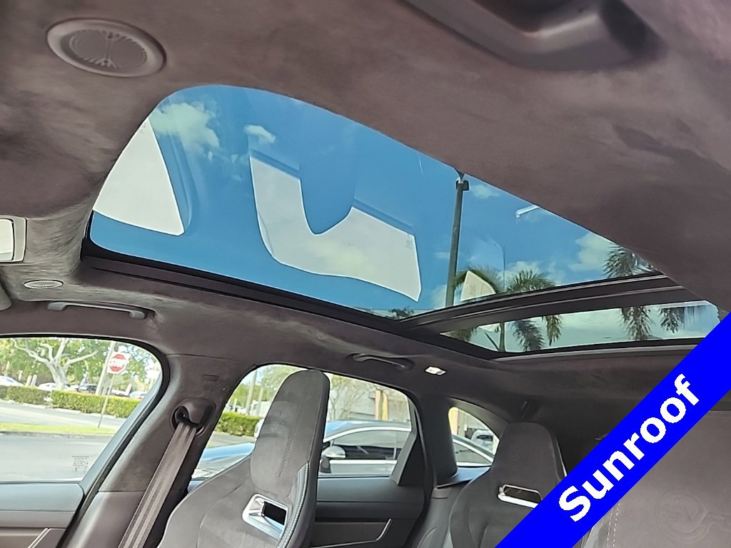 Used 2021 Jaguar F-PACE SVR image 5