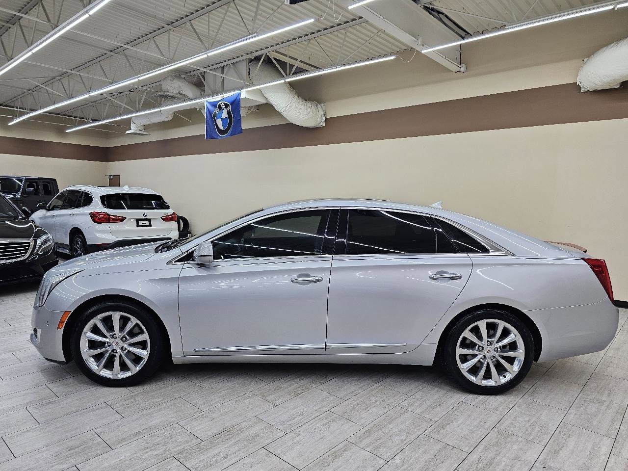 Used 2014 Cadillac XTS Luxury image 9