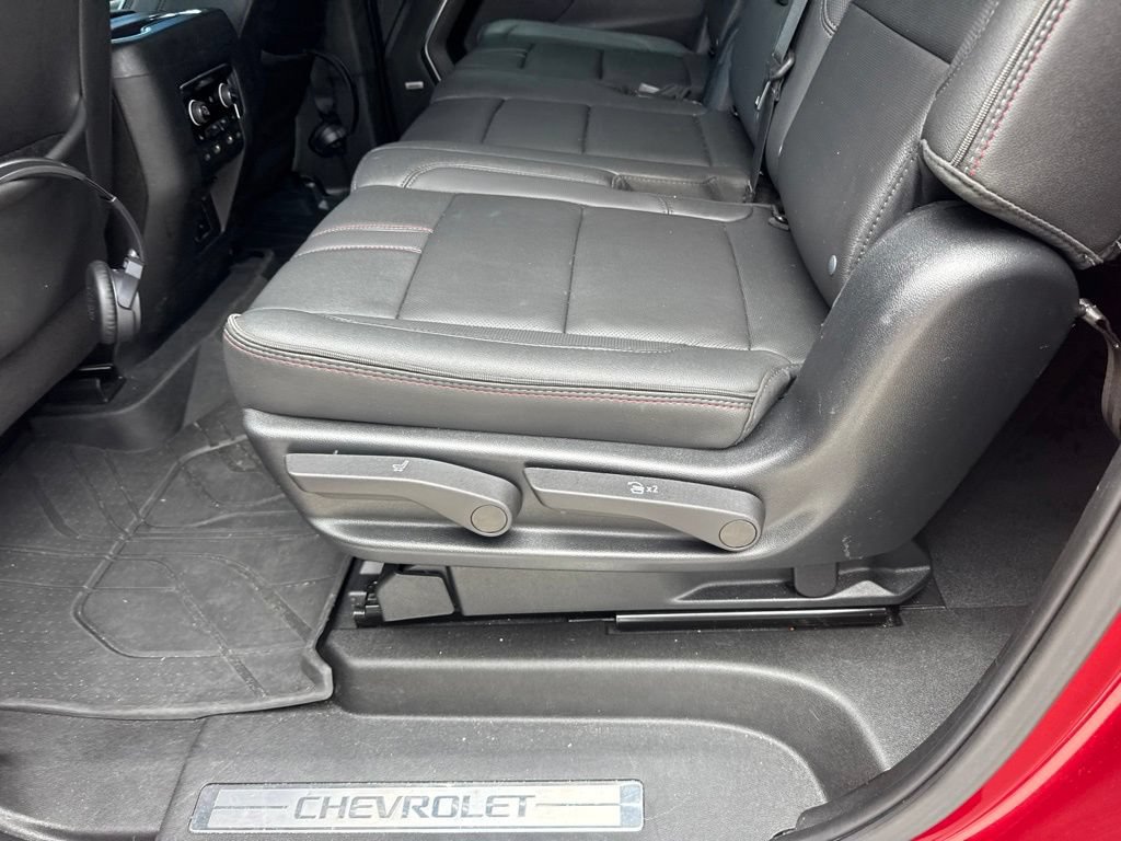 Used 2023 Chevrolet Suburban RST w/ Luxury Package AWD/4WD image 11