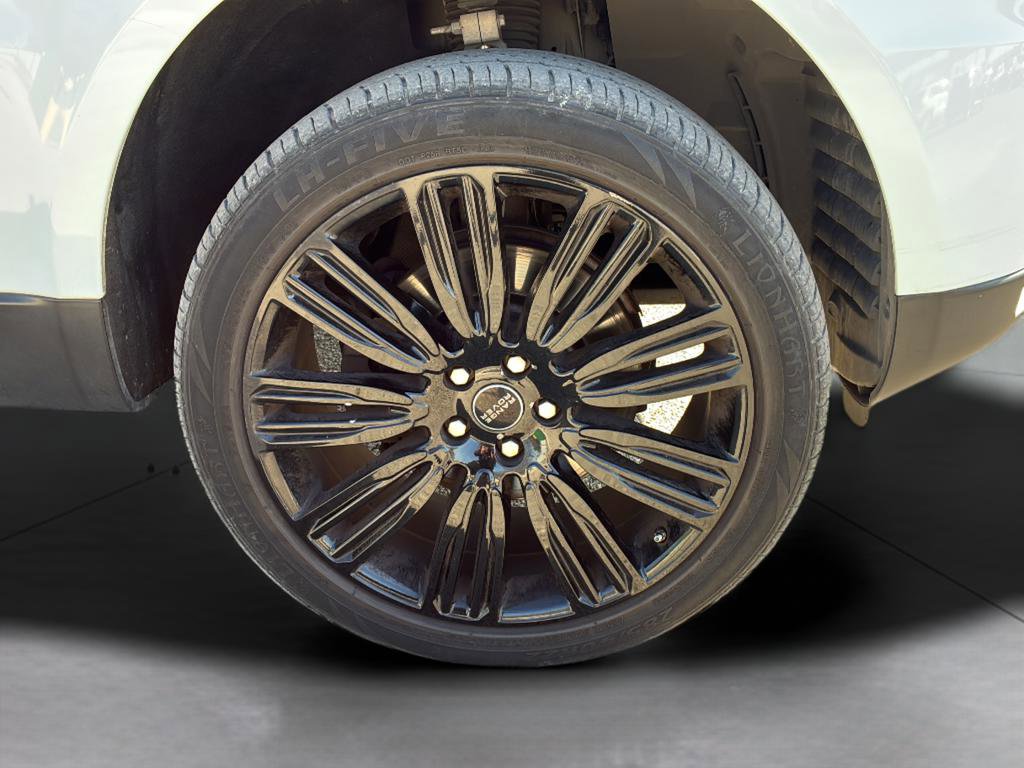 Used 2016 Land Rover Range Rover Sport SE image 29