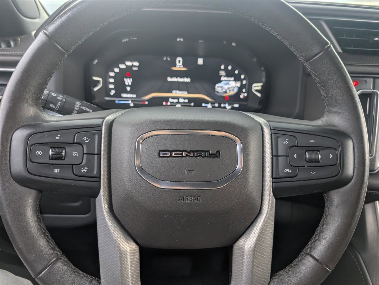 Used 2022 GMC Yukon Denali image 28
