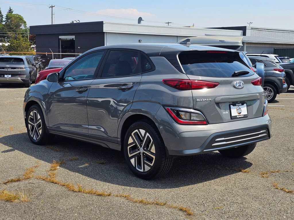 Used 2023 Hyundai Kona SE FWD image 5