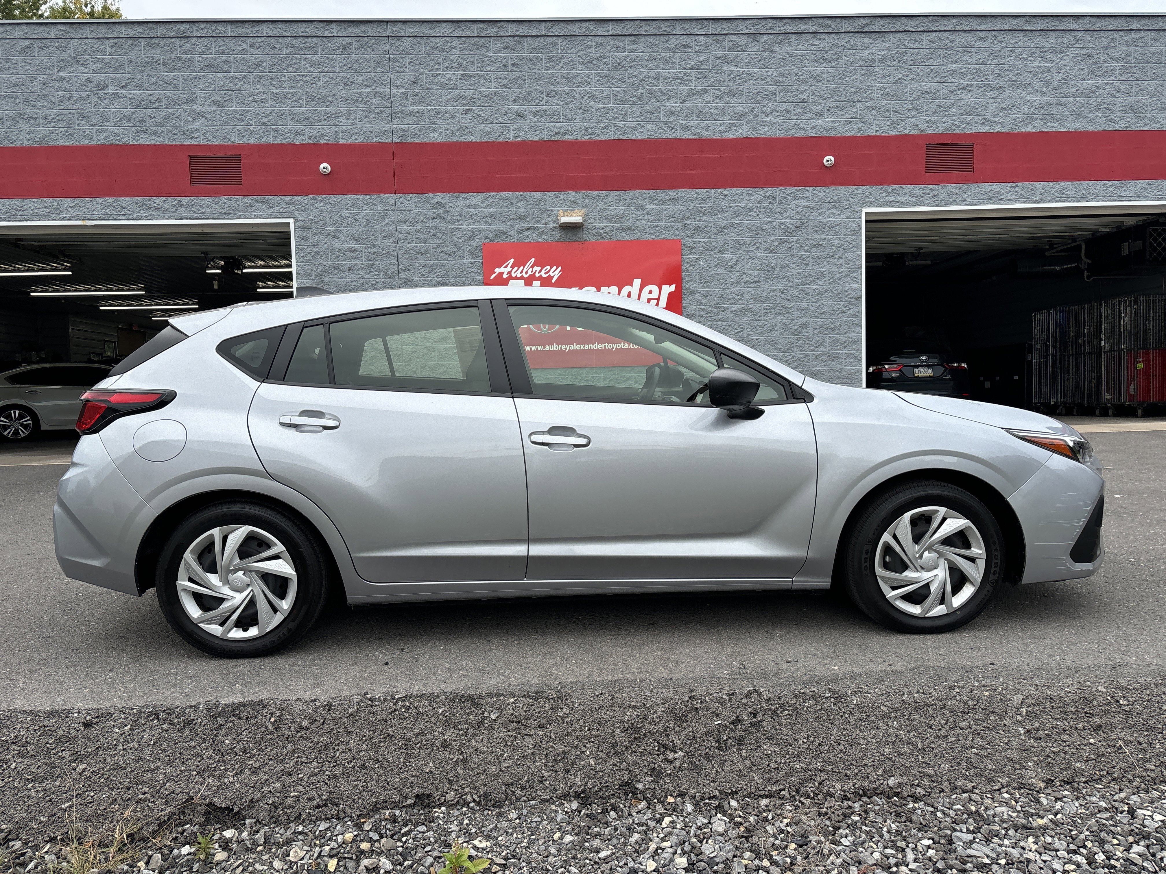 Used 2024 Subaru Impreza 2.0i video 2