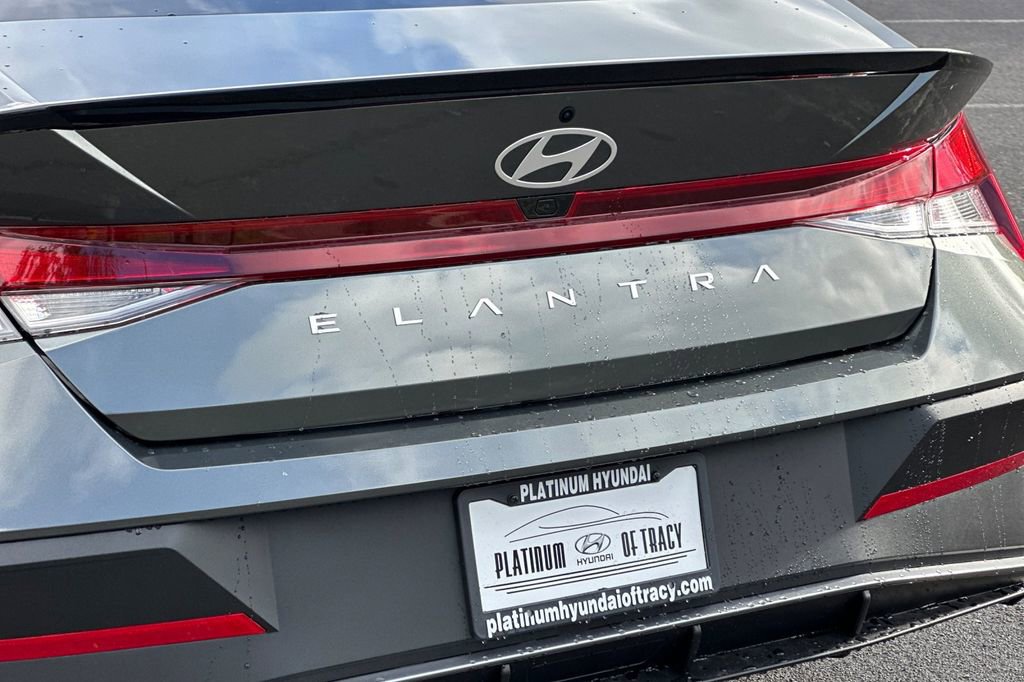 New 2026 Hyundai Elantra Sport FWD image 22
