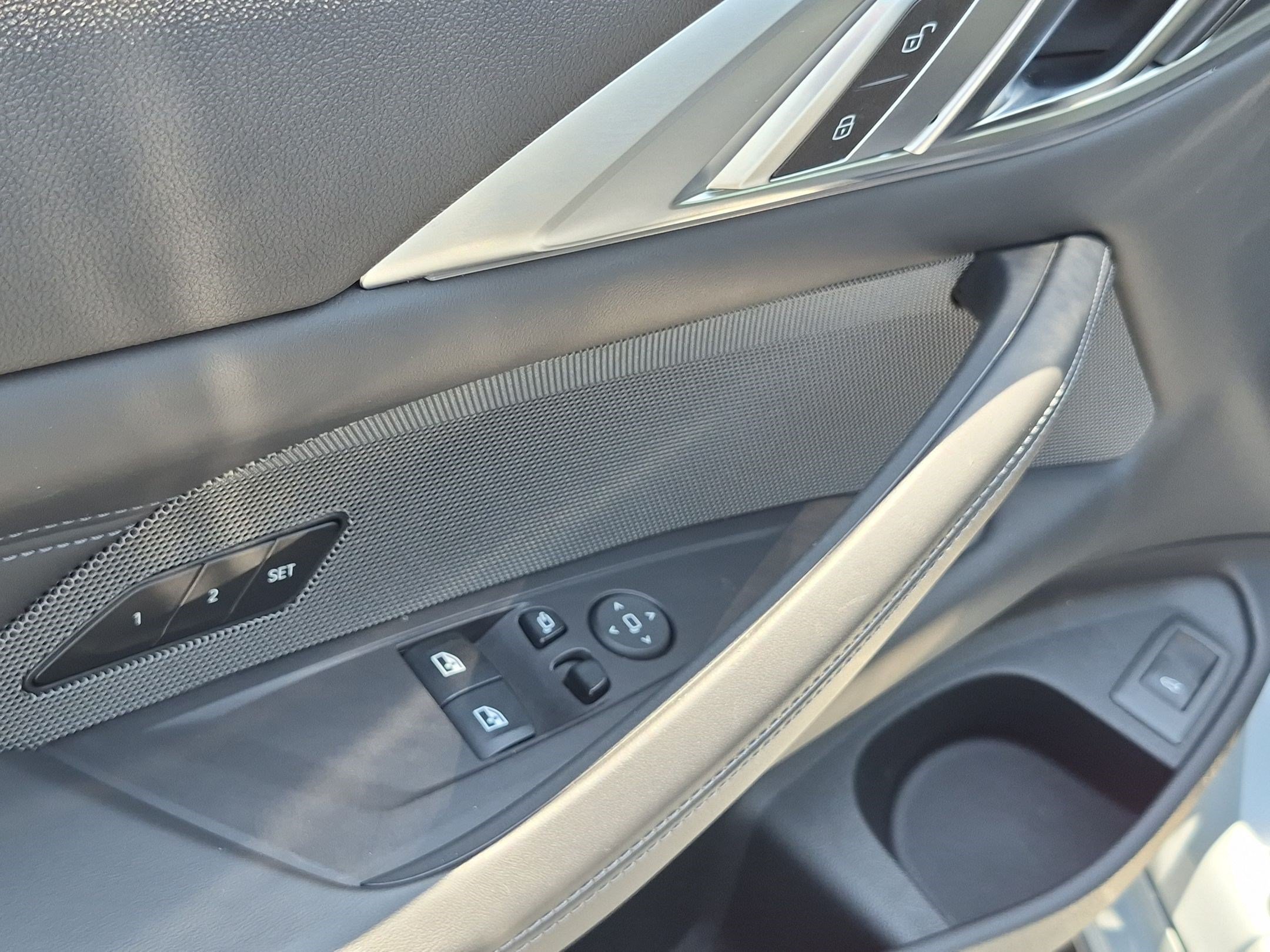 Used 2022 BMW M4 Coupe w/ Executive Package RWD image 15