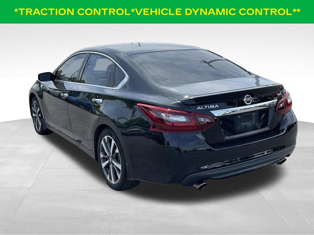 Used 2017 Nissan Altima 2.5 SR FWD image 8