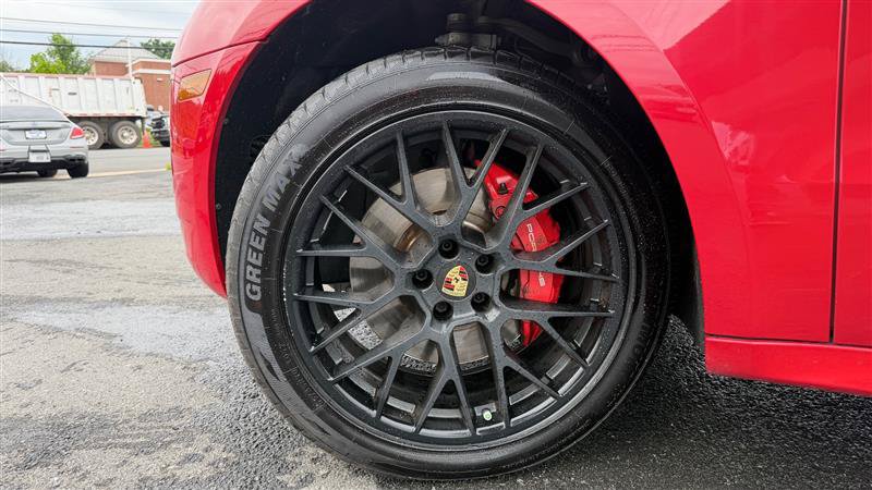 Used 2017 Porsche Macan GTS AWD/4WD image 16