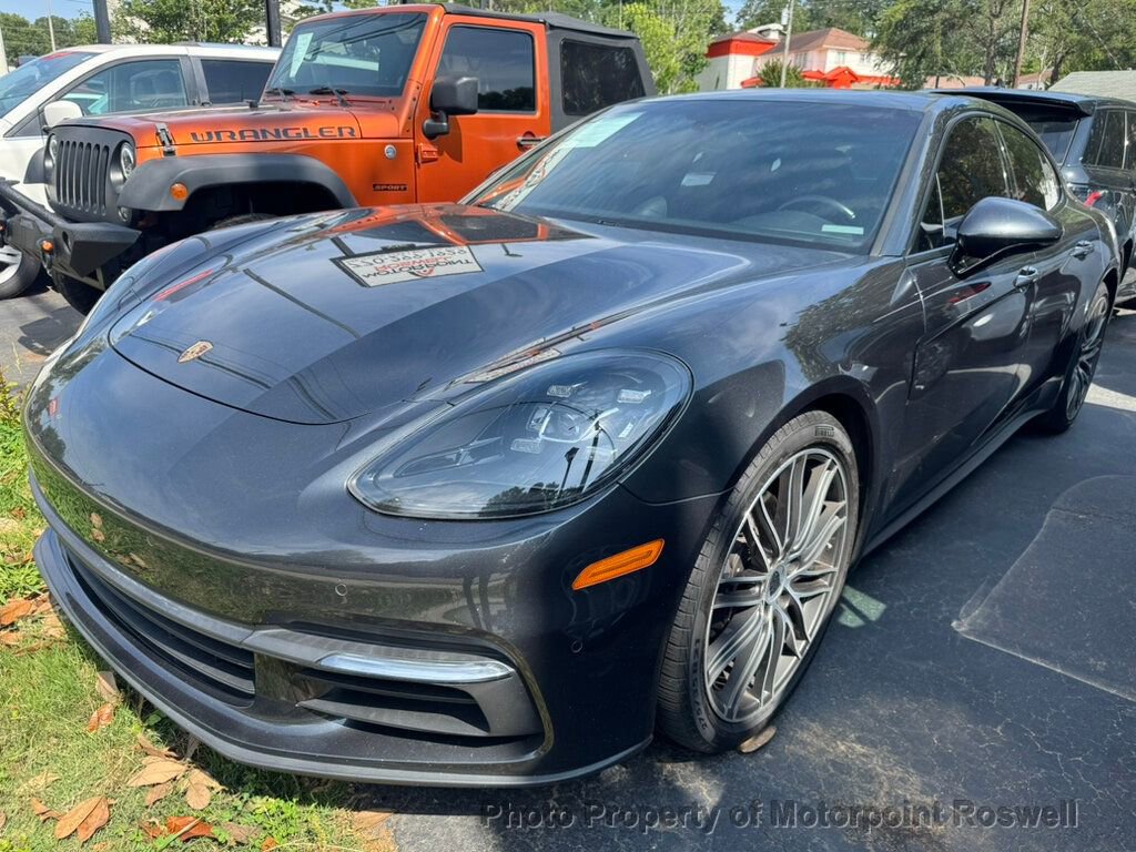 Used 2020 Porsche Panamera image 23
