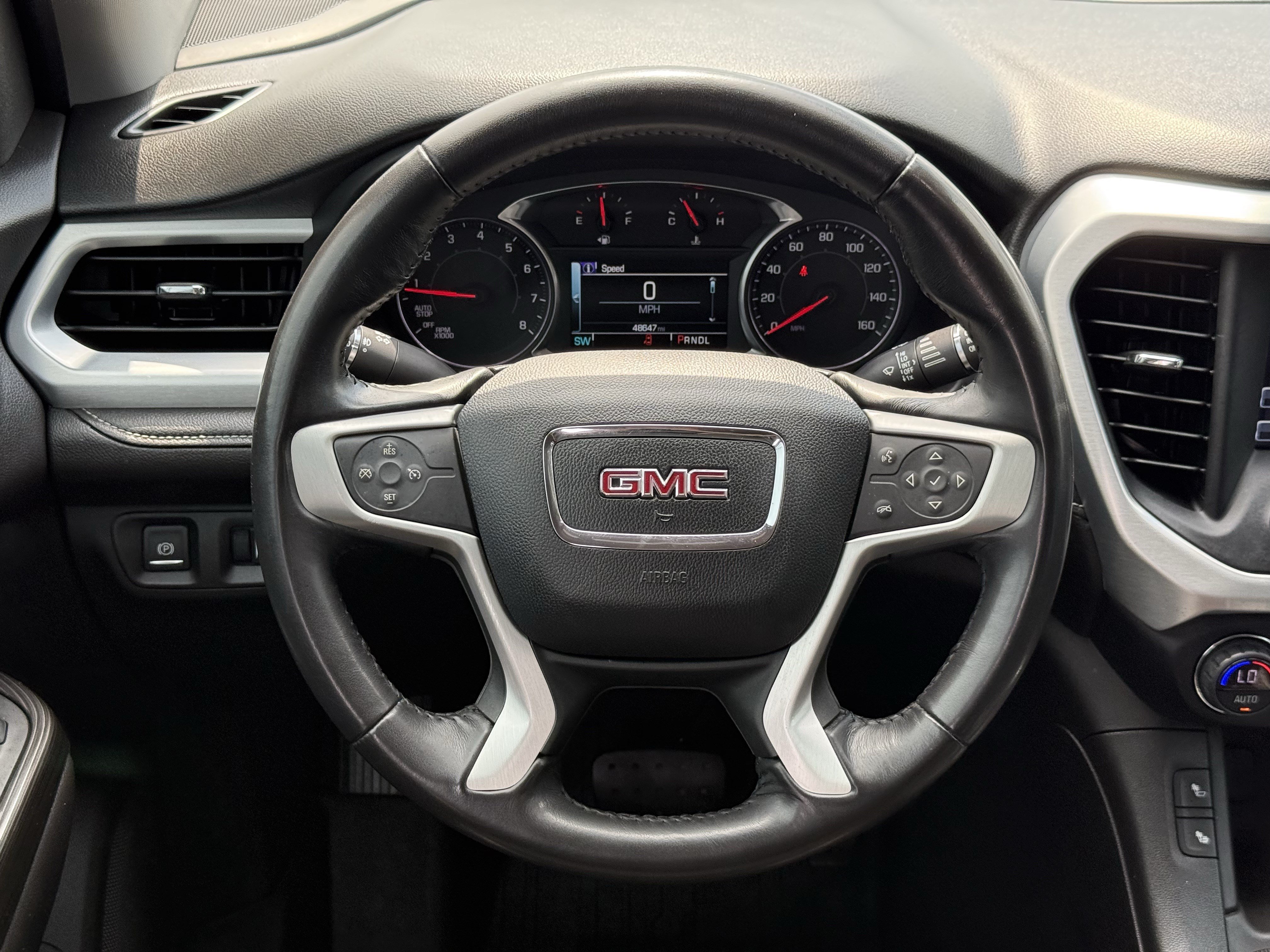 Used 2019 GMC Acadia SLT w/ LPO, Floor Liner Package FWD image 15