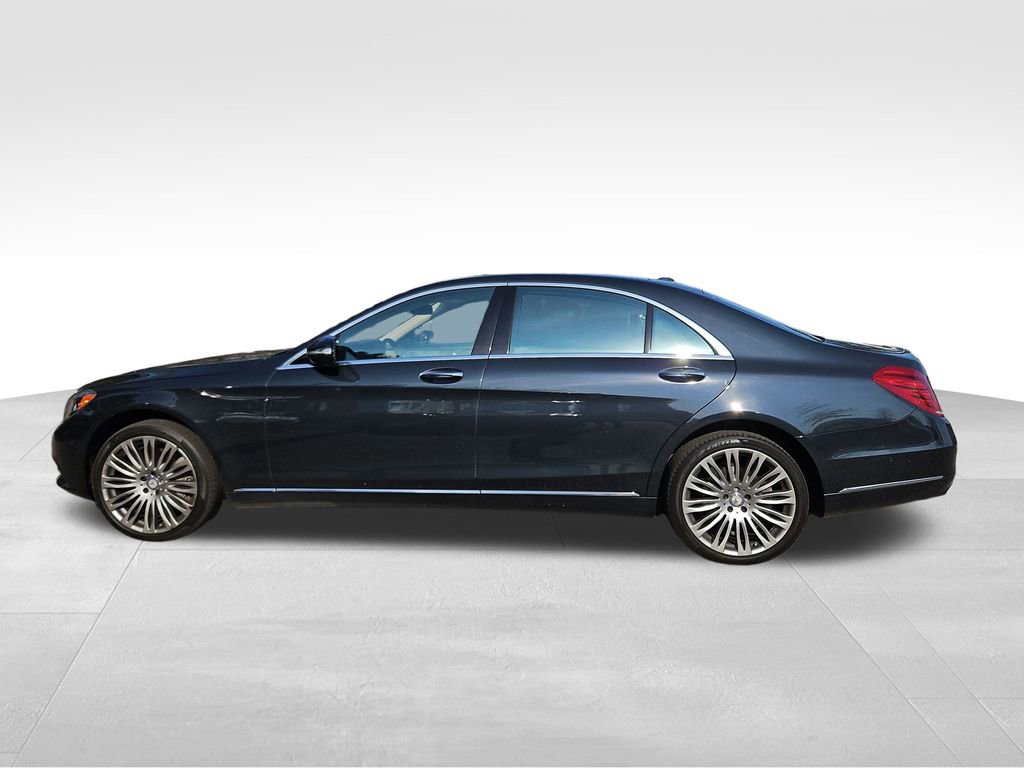 Used 2017 Mercedes-Benz S 550 4MATIC Sedan image 4