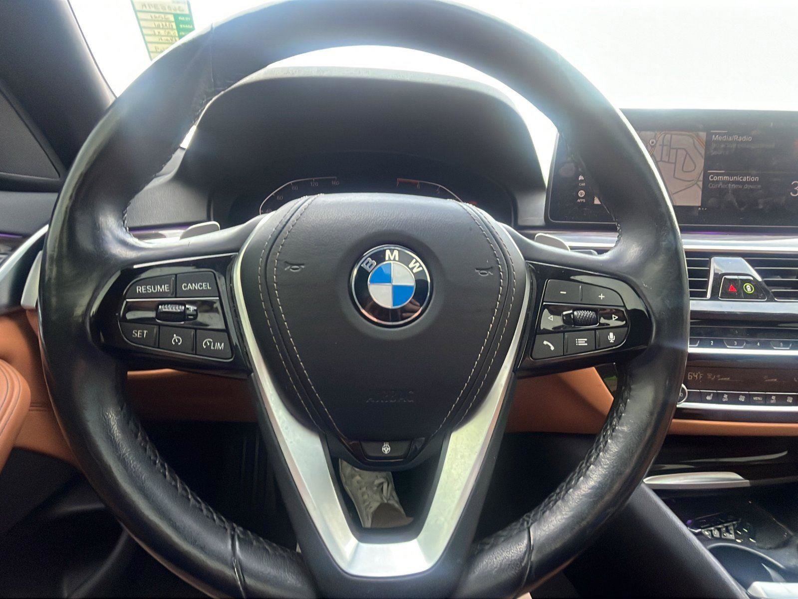 Used 2021 BMW 530i xDrive w/ Convenience Package AWD/4WD image 12