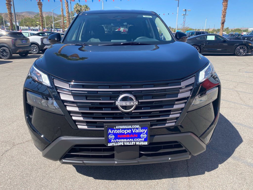 New 2026 Nissan Rogue SV FWD image 2