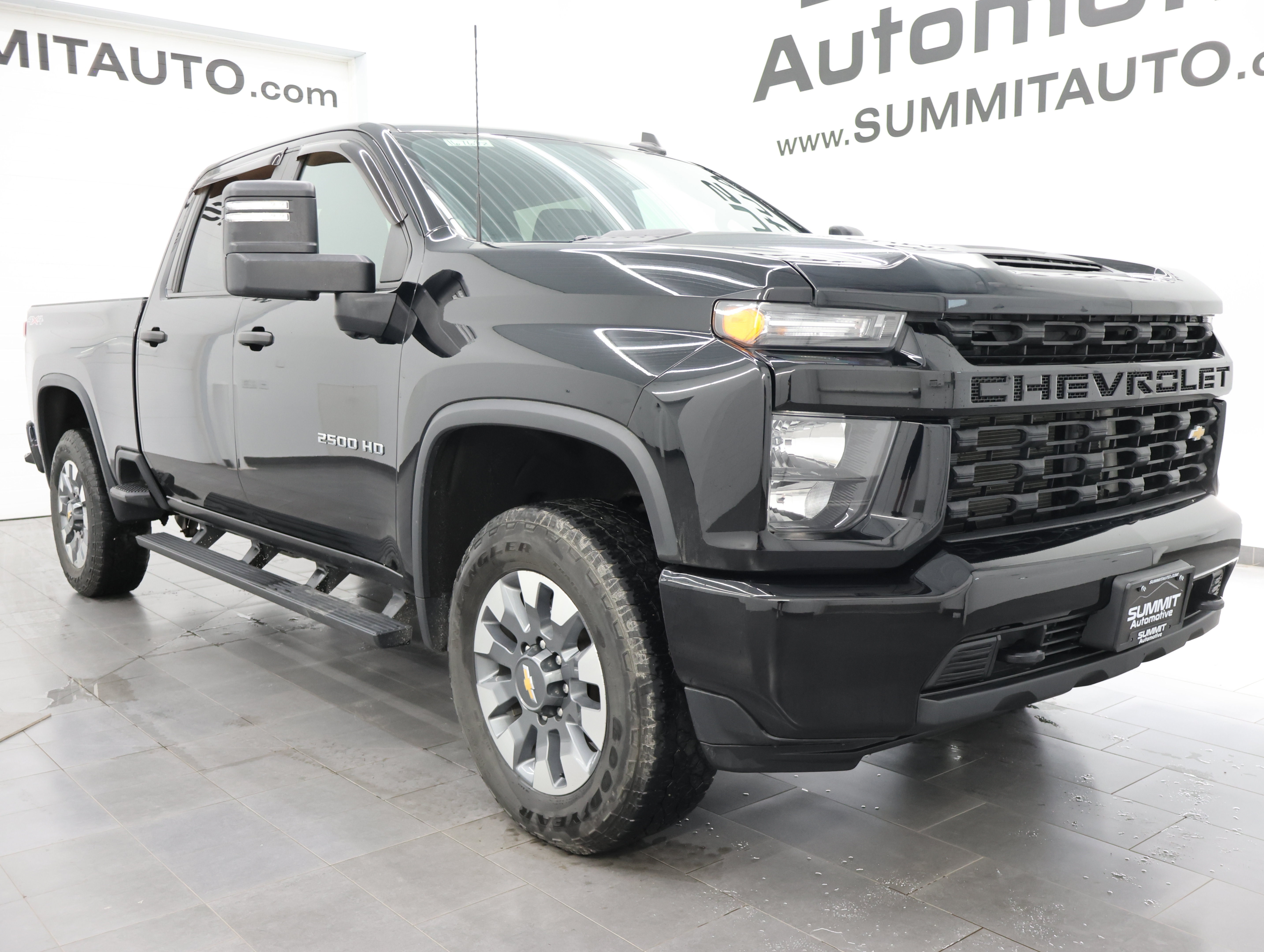 Used 2021 Chevrolet Silverado 2500 Custom w/ Custom Value Package AWD/4WD image 2