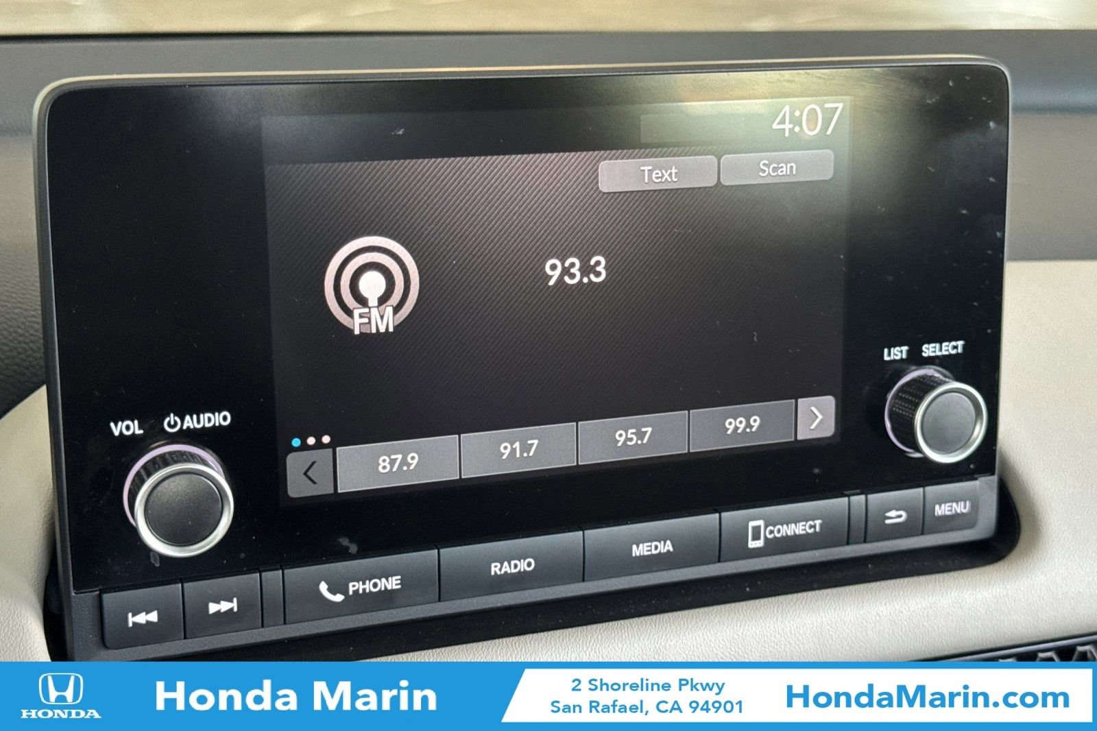 Certified 2025 Honda HR-V LX image 23