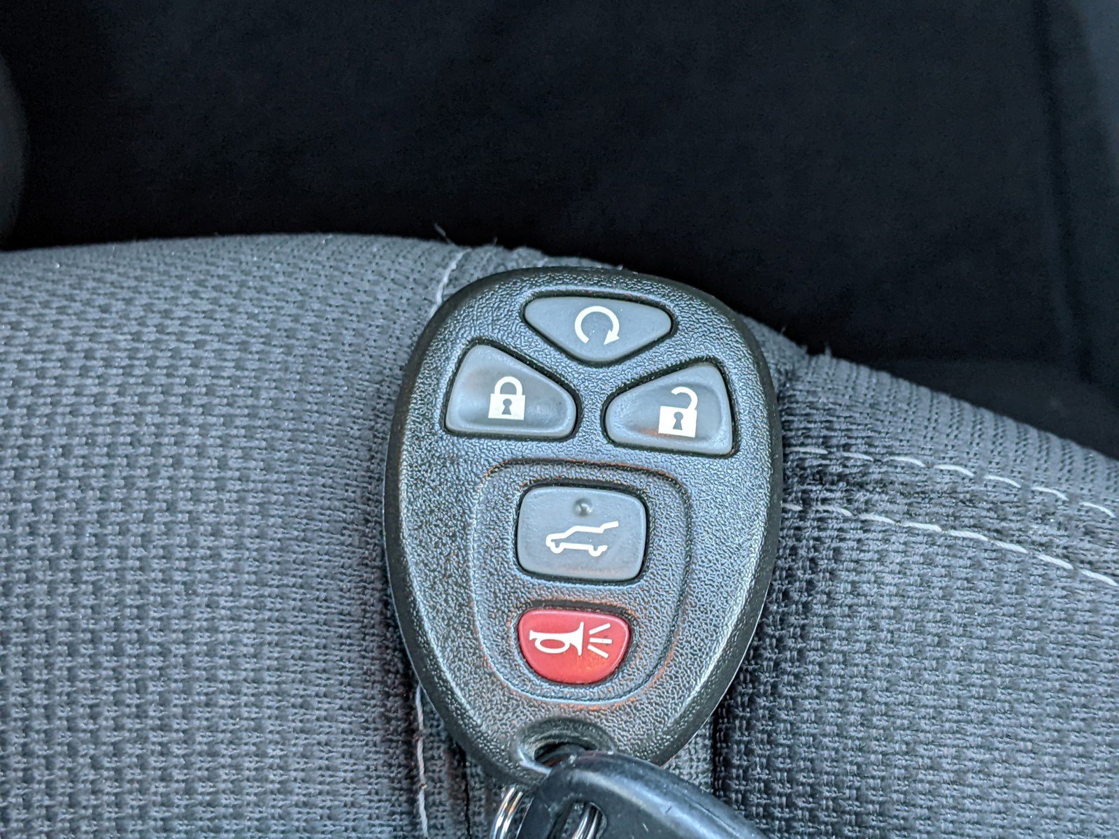 Used 2016 GMC Acadia SLE image 26