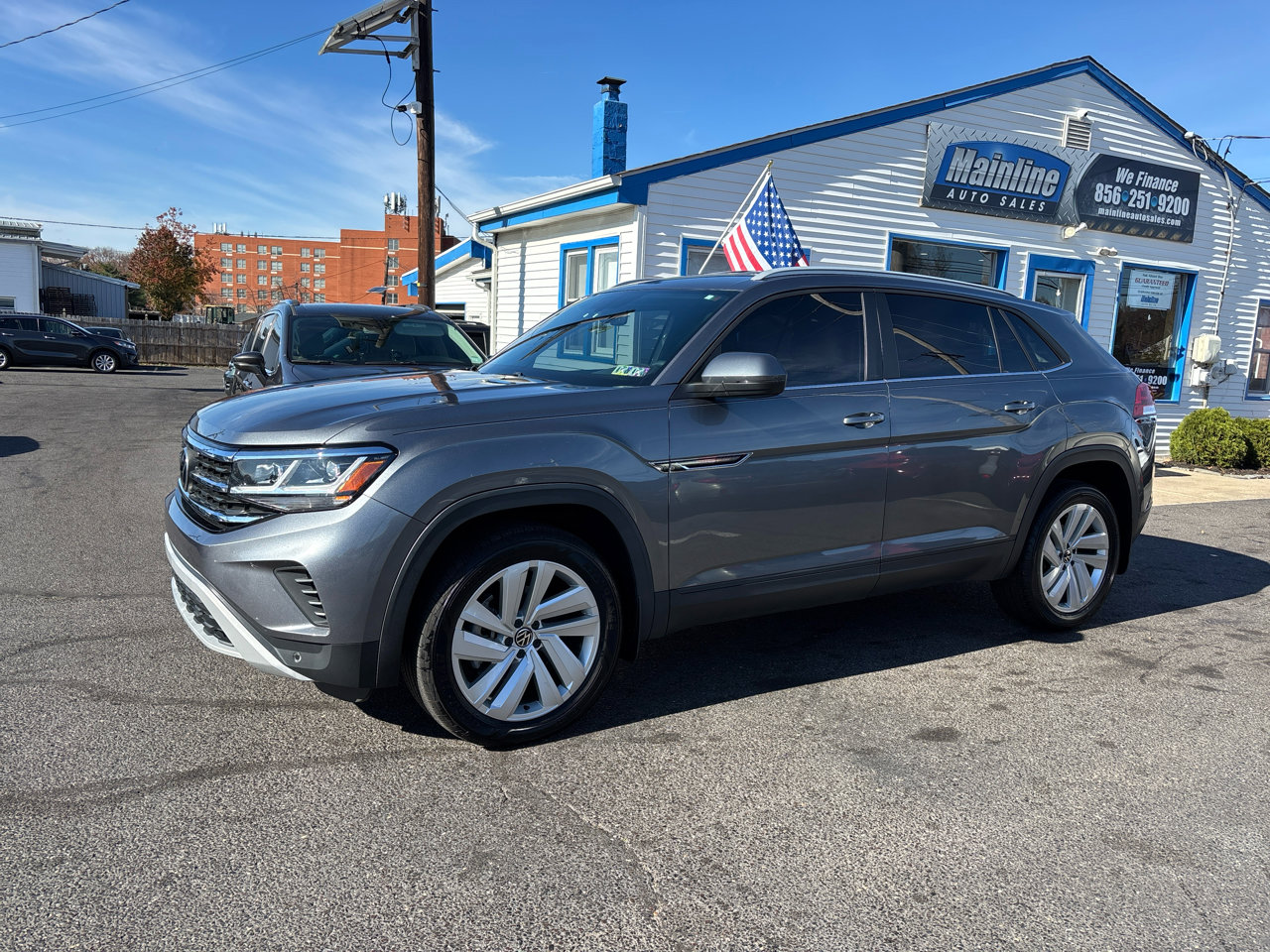 Used 2021 Volkswagen Atlas Cross Sport SE image 3