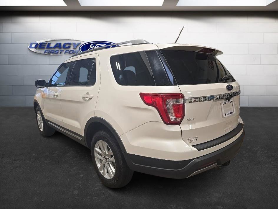Used 2019 Ford Explorer XLT w/ Equipment Group 201A image 3