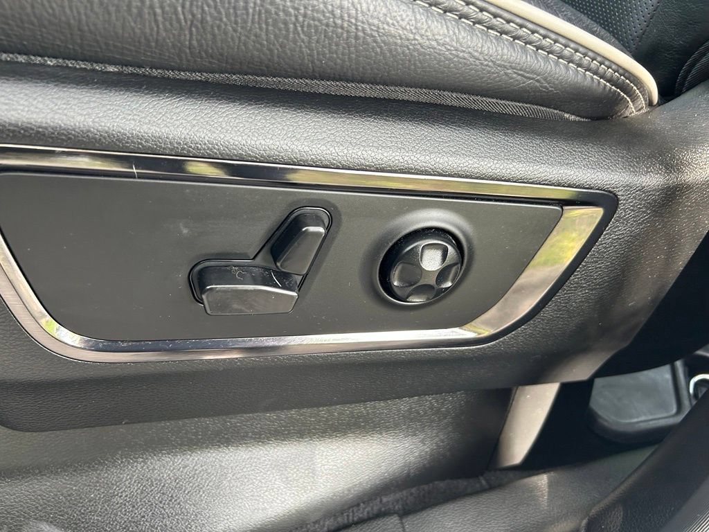 Used 2025 RAM 1500 Limited AWD/4WD image 18