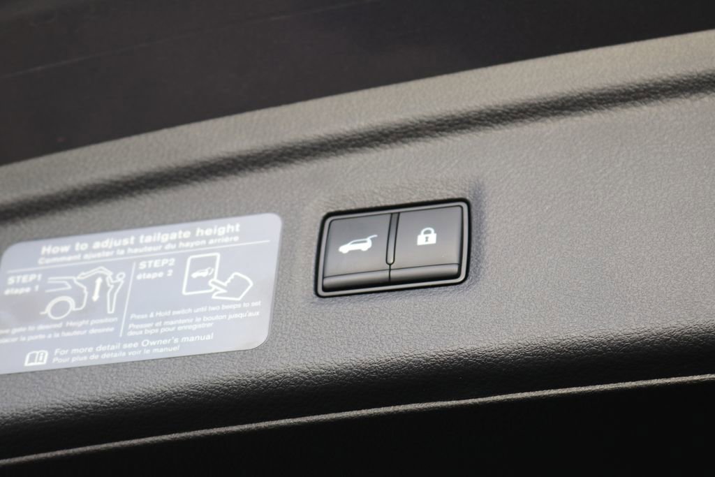 Certified 2025 INFINITI QX50 Luxe image 28