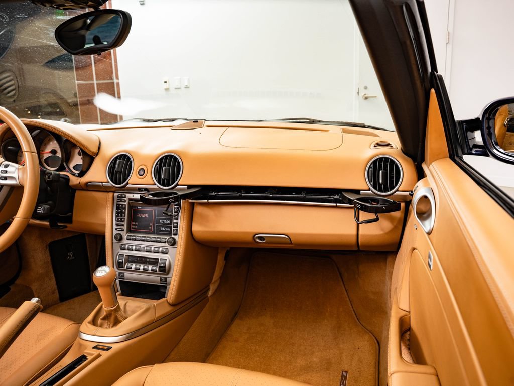 Used 2007 Porsche Boxster S RWD image 39