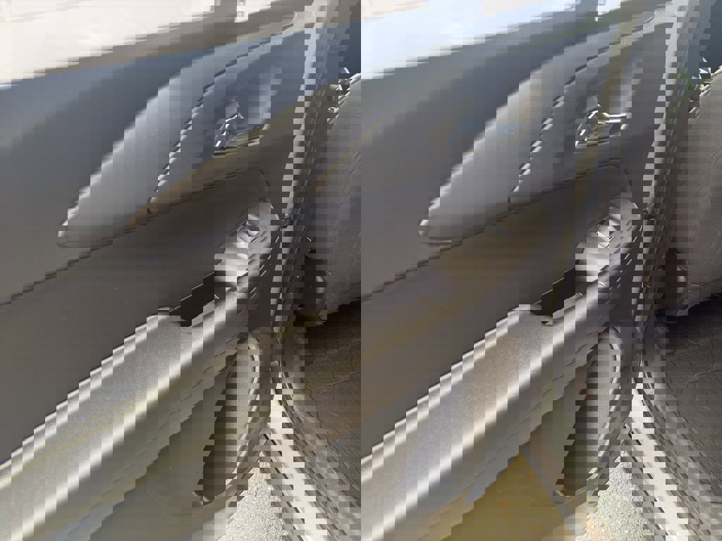 Used 2023 Chevrolet TrailBlazer LT w/ Convenience Package image 14