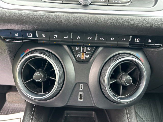 Used 2024 Chevrolet Blazer LT w/ Convenience Package FWD image 29