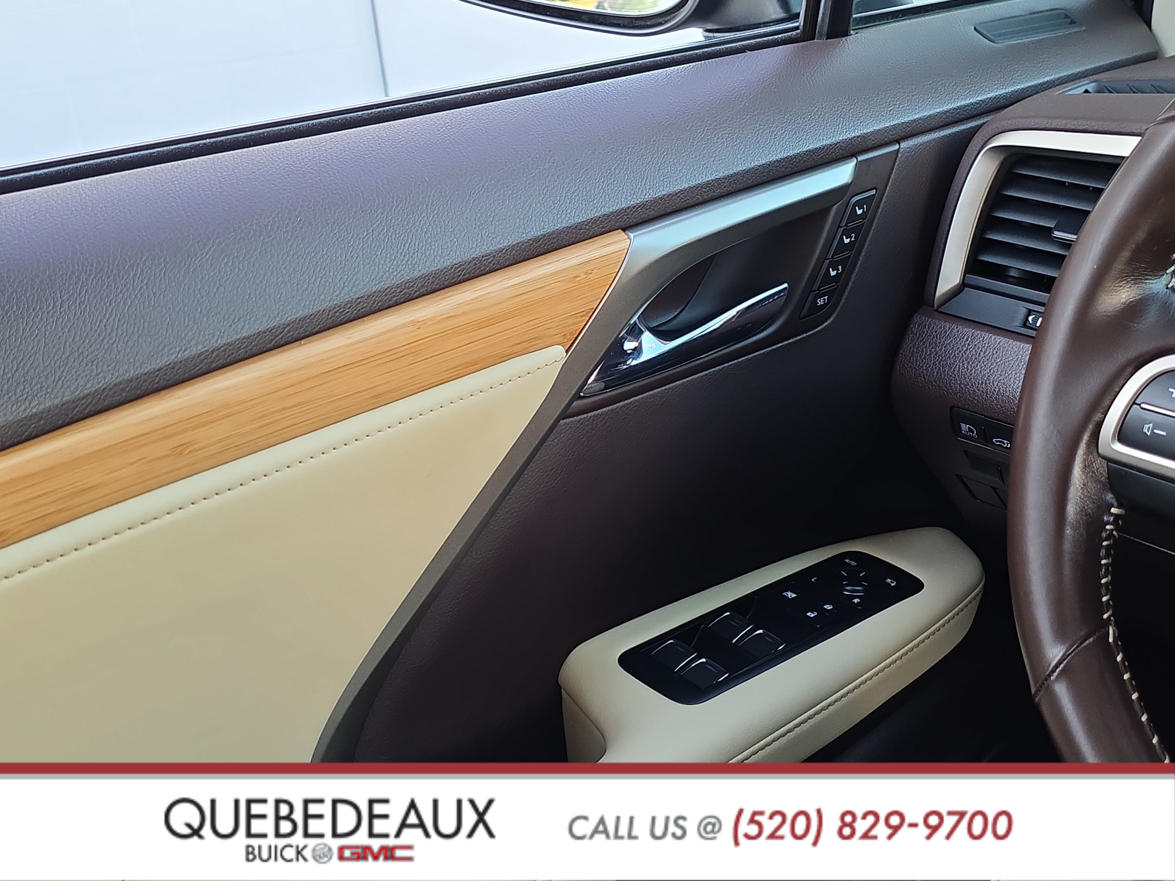 Used 2020 Lexus RX 350L Premium w/ Premium Package AWD/4WD image 27