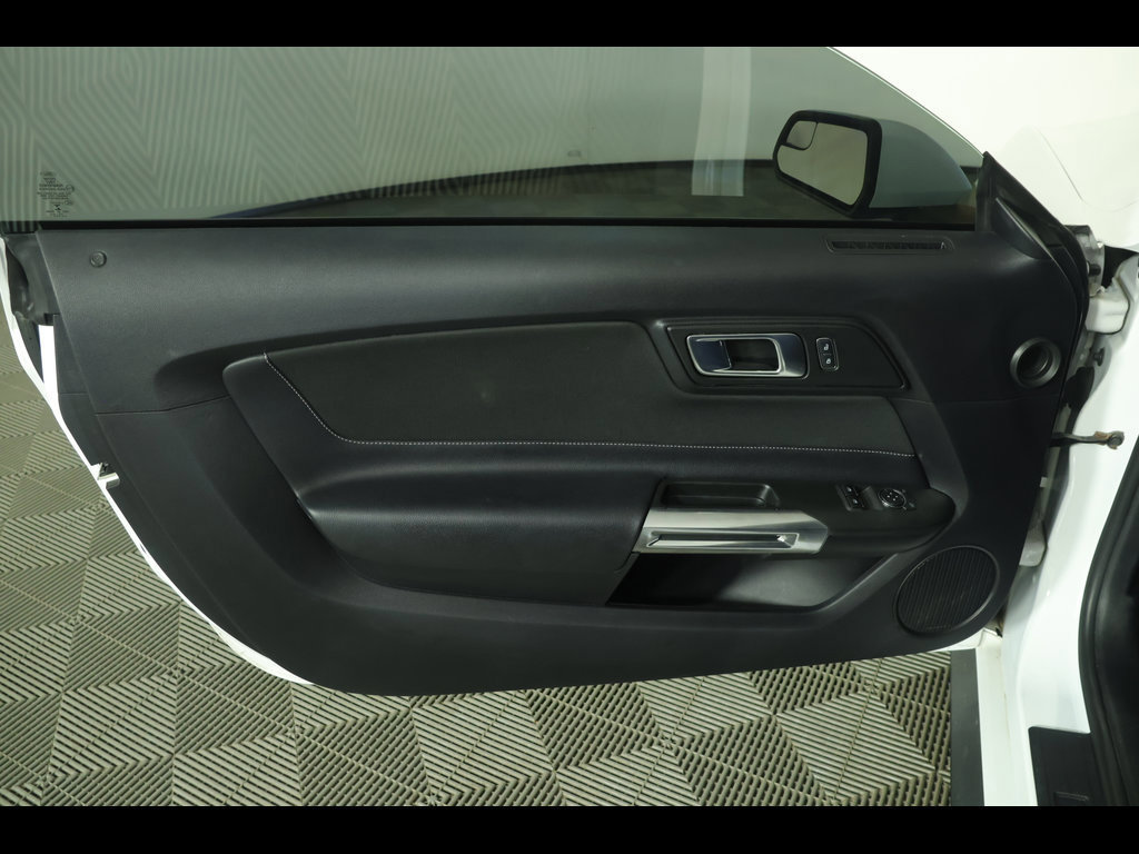 Used 2018 Ford Mustang GT RWD image 11