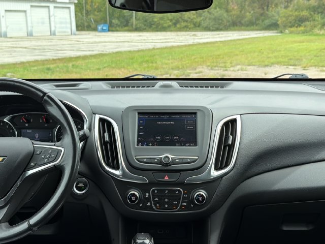 Used 2020 Chevrolet Equinox LT w/ Driver Convenience Package FWD image 27