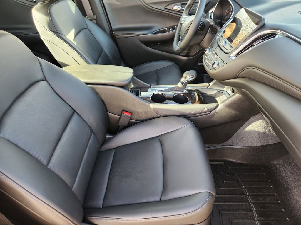 Used 2024 Chevrolet Malibu LT image 13