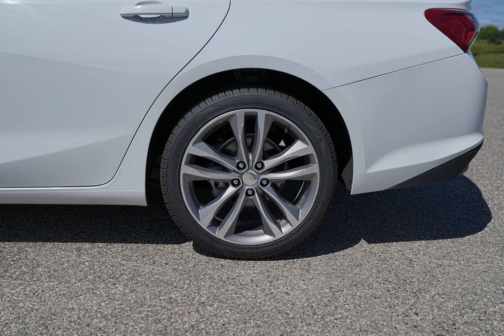 Used 2024 Chevrolet Malibu LT FWD image 13