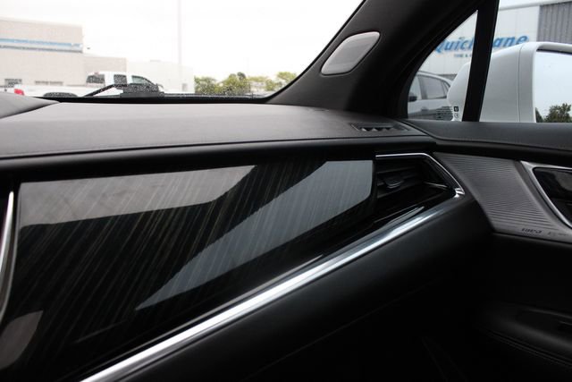 Used 2020 Cadillac XT6 Premium Luxury AWD/4WD image 21
