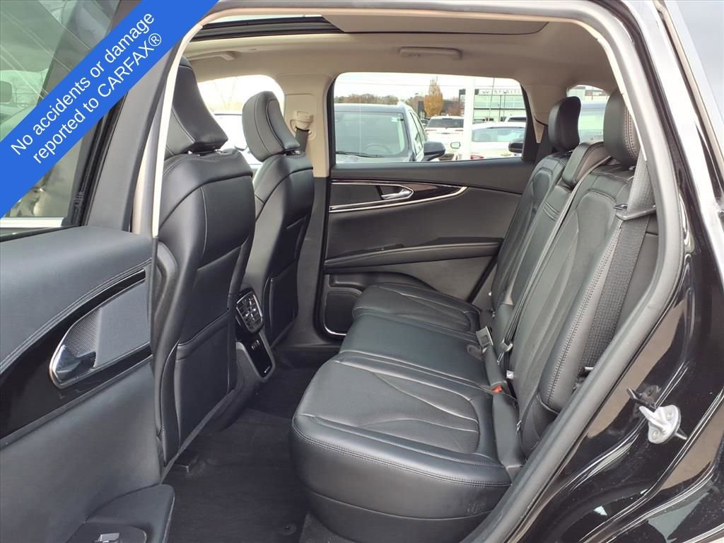 Used 2023 Lincoln Nautilus Reserve image 12