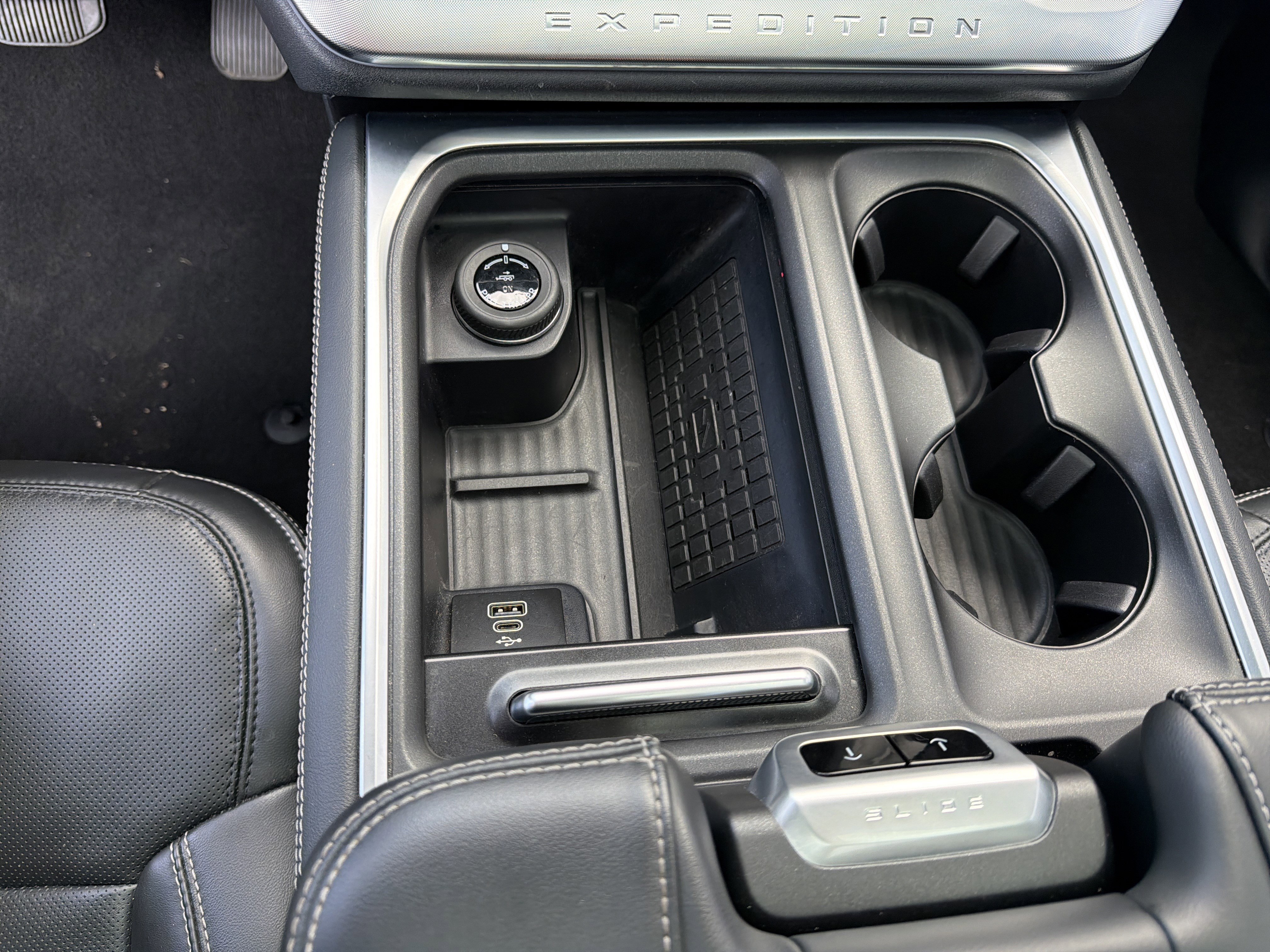 Used 2025 Ford Expedition Max Platinum AWD/4WD image 50