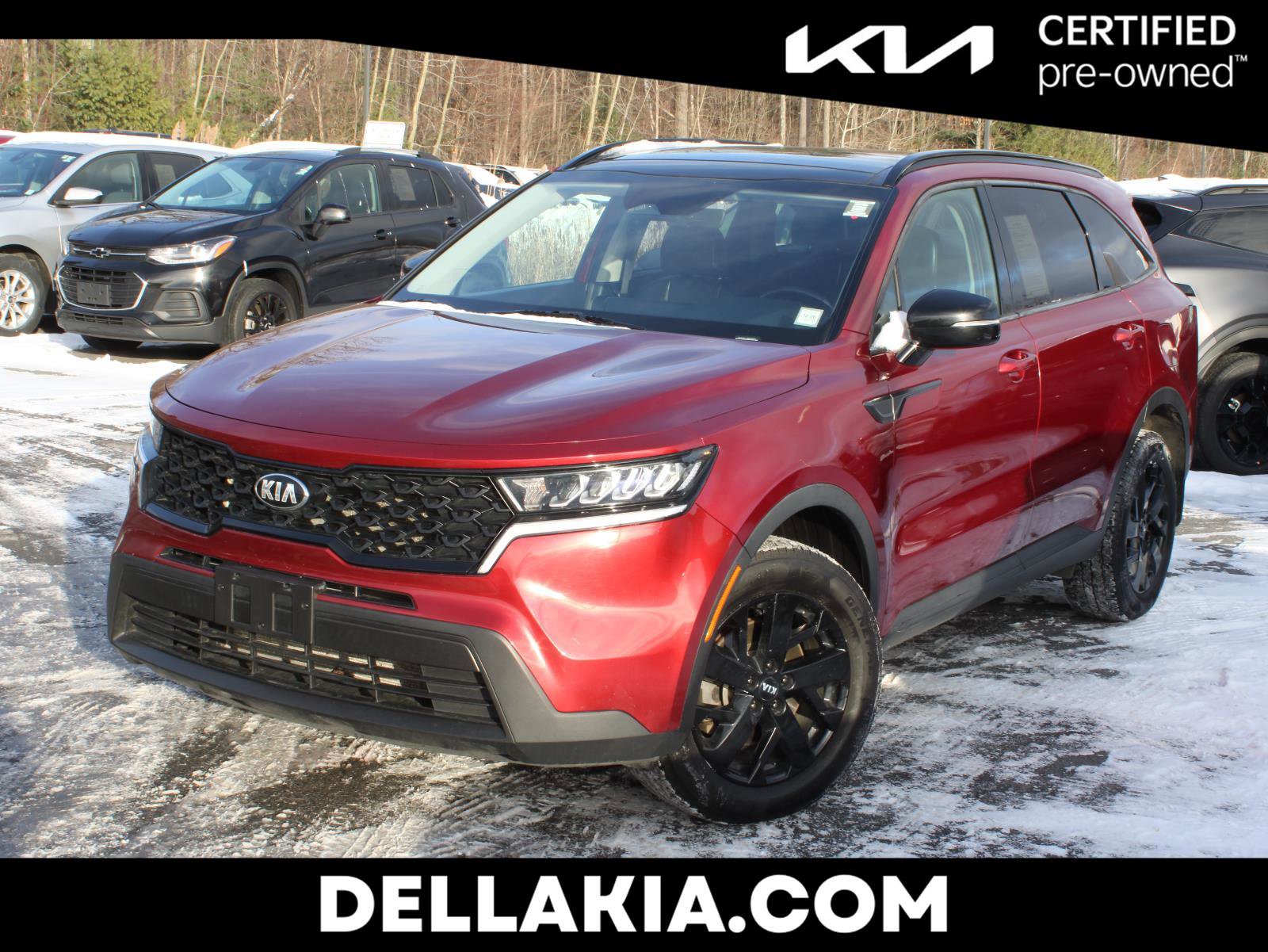 Used 2021 Kia Sorento S w/ Panoramic Sunroof Package