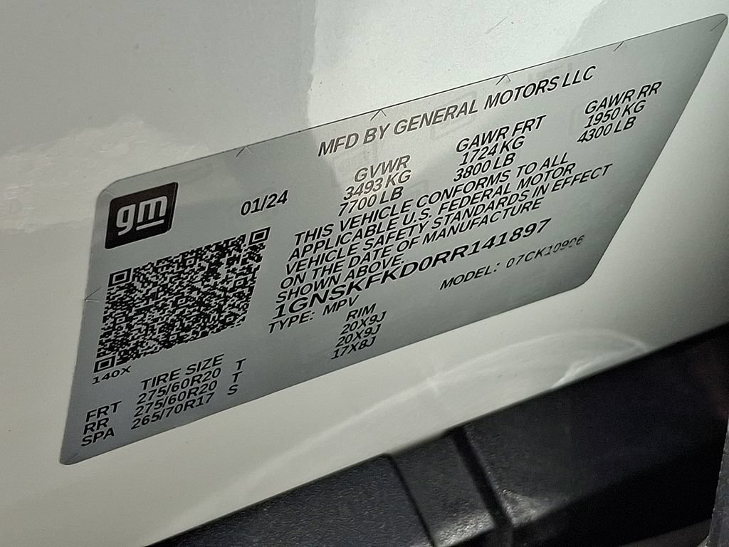 Used 2024 Chevrolet Suburban Premier AWD/4WD image 28