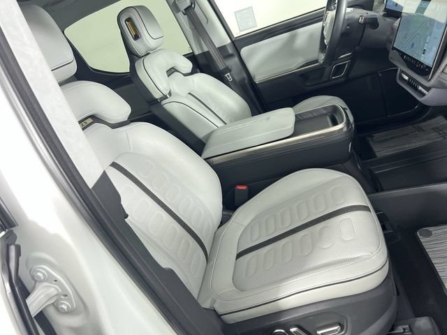 Used 2024 Rivian R1T Adventure AWD/4WD image 27