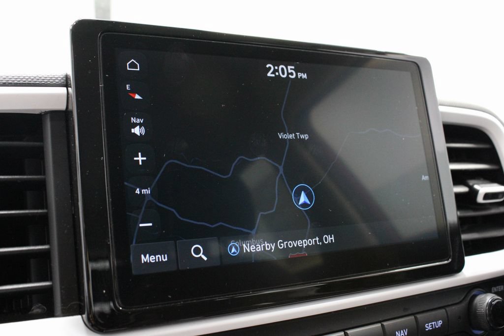Certified 2025 Hyundai Venue Limited FWD image 4