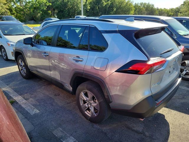 Used 2025 Toyota RAV4 XLE AWD/4WD image 7