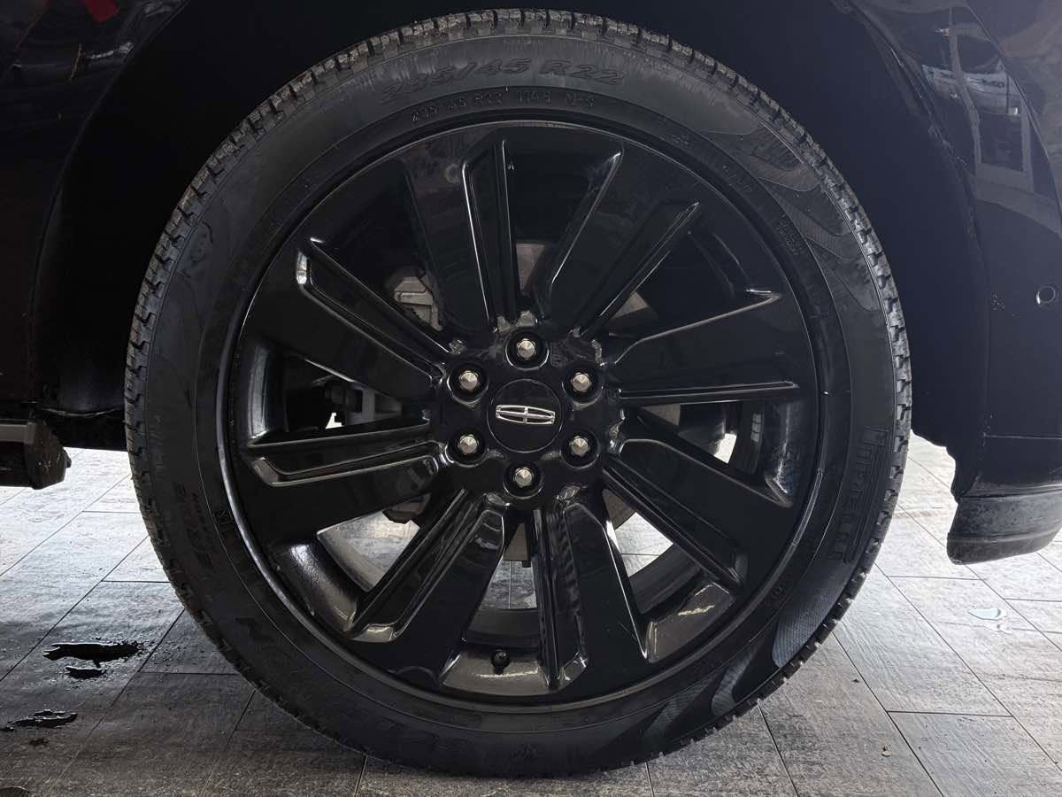 Used 2024 Lincoln Navigator Reserve AWD/4WD image 38